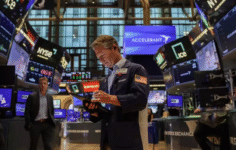 Küresel Piyasalarda Temkinli İyimserlik: Bilançolar ve Diplomasi Beklentisi Risk İştahını Destekliyor