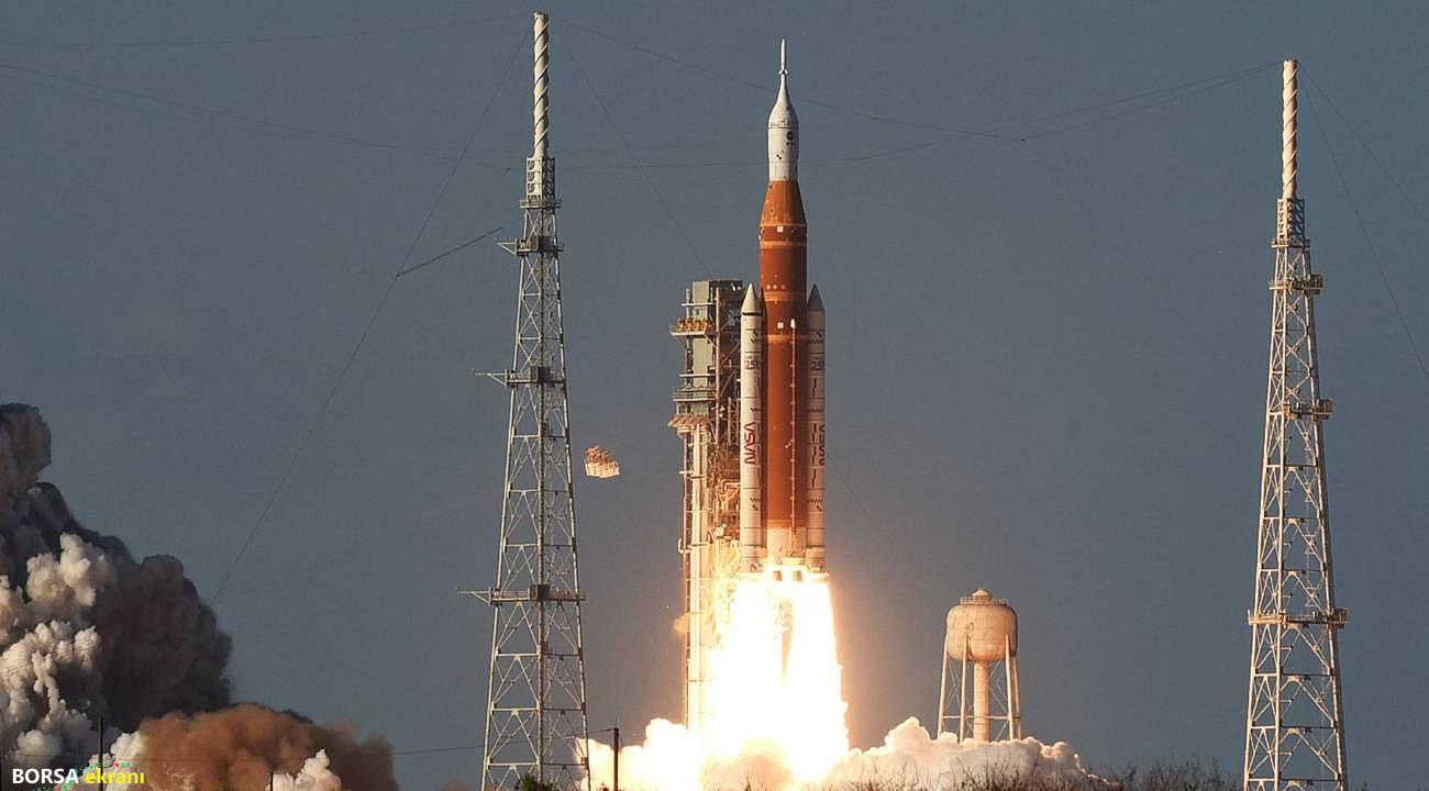 Ayda kritik görev tamamlandı: Artemis II ekibi Dünya’ya doğru yola çıktı