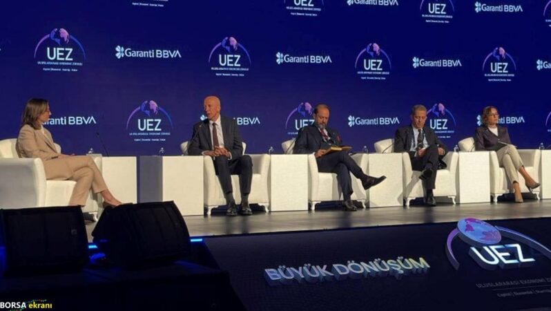 Uluslararası Ekonomi Zirvesi 2026: ‘Global ekonomide yeni dengeler ve Türkiye’ oturumu gerçekleşti