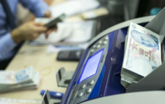 Bankacılık Karı 16 Ay Sonra Düştü