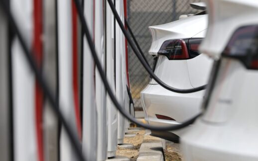 ELEKTRİKLİ ARAÇ FİYATLARI YÜKSELİYOR