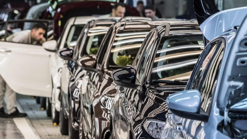 Alman Otomotiv Devleri Binlerce İşçi Çıkarıyor