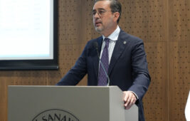 Sanayi İçin Erken Sanayisizleşme Uyarısı