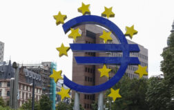 Euro Bölgesi Büyüme Hattına Girdi