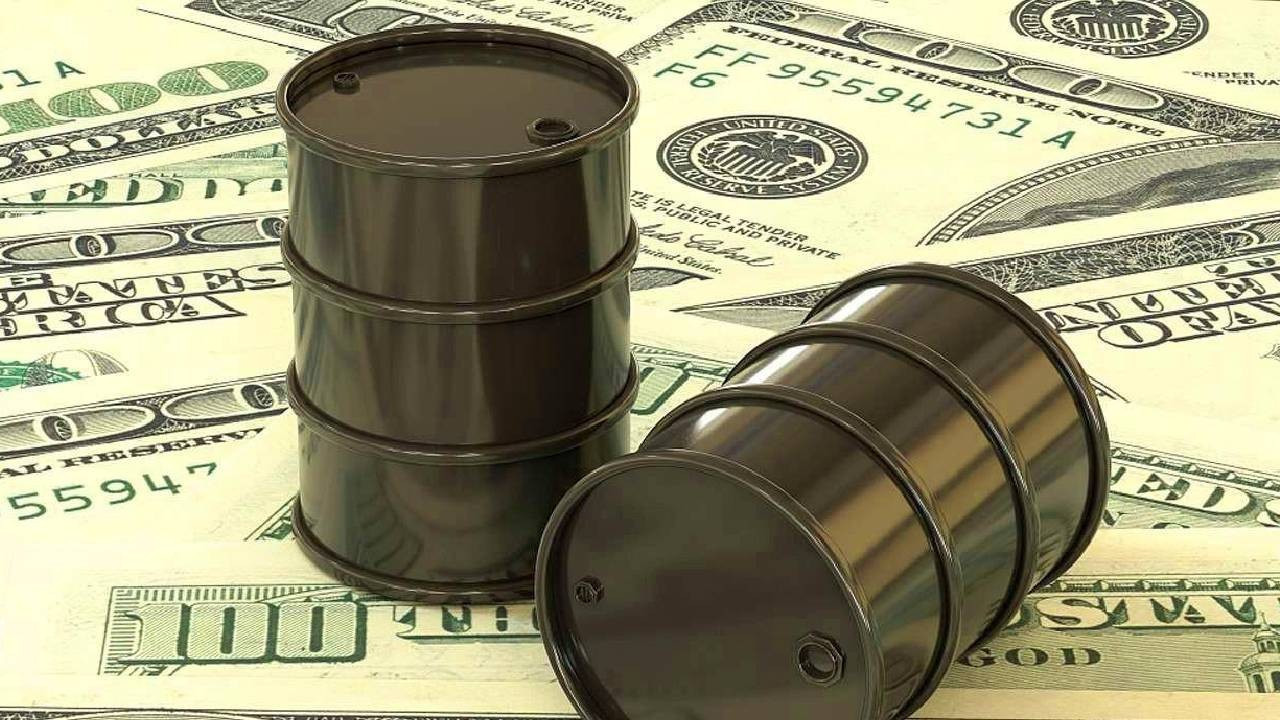 Hürmüz Teklifi Petrol Fiyatlarını Yükseltti