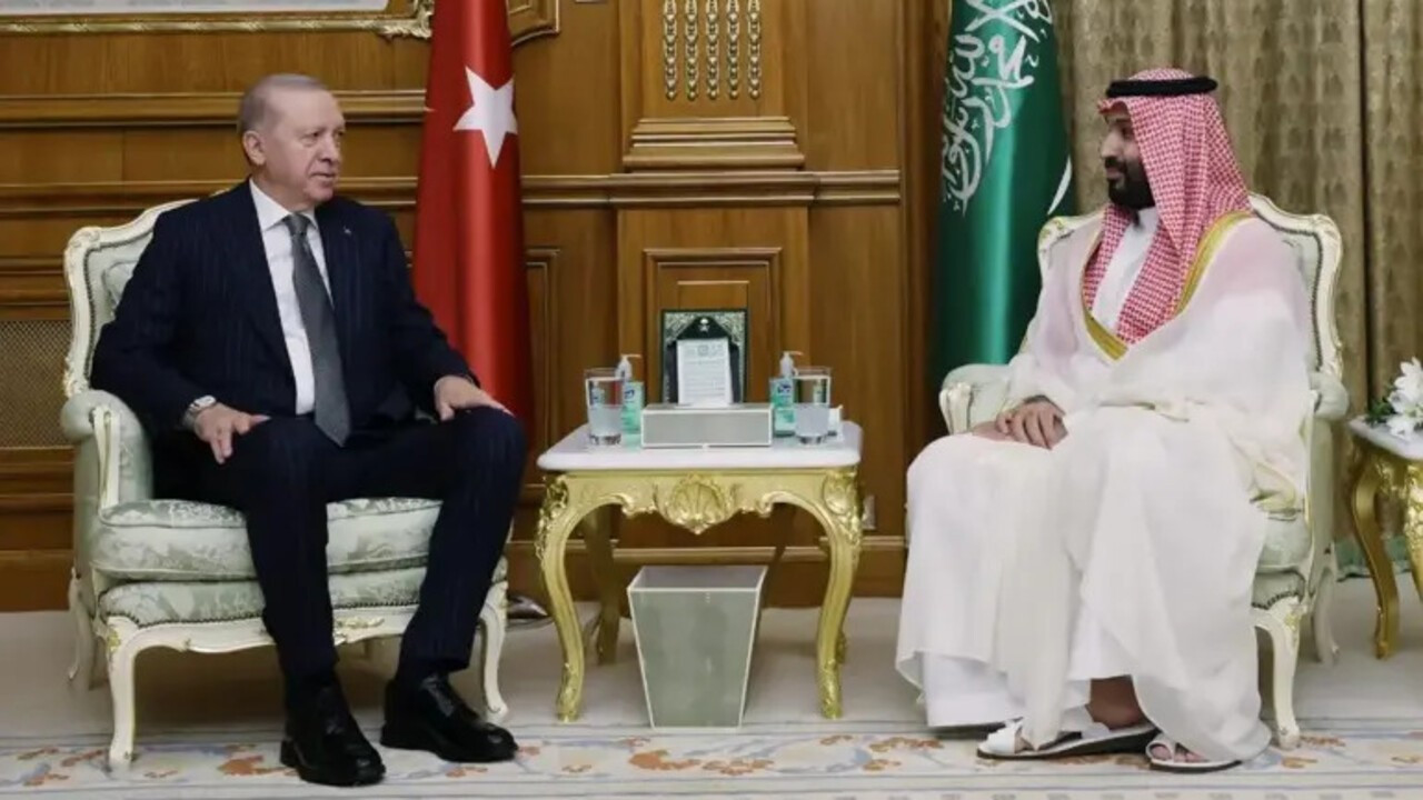 Suudi Arabistan’dan Mekke Savunma Mesajı