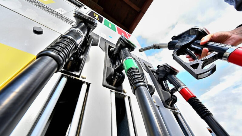 Akaryakıt Fiyatları: Petrol, Kur, Vergi Etkisi
