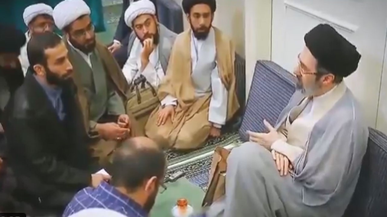 İran Lideri Hamaney Beş Ay Sonra Görüntülendi
