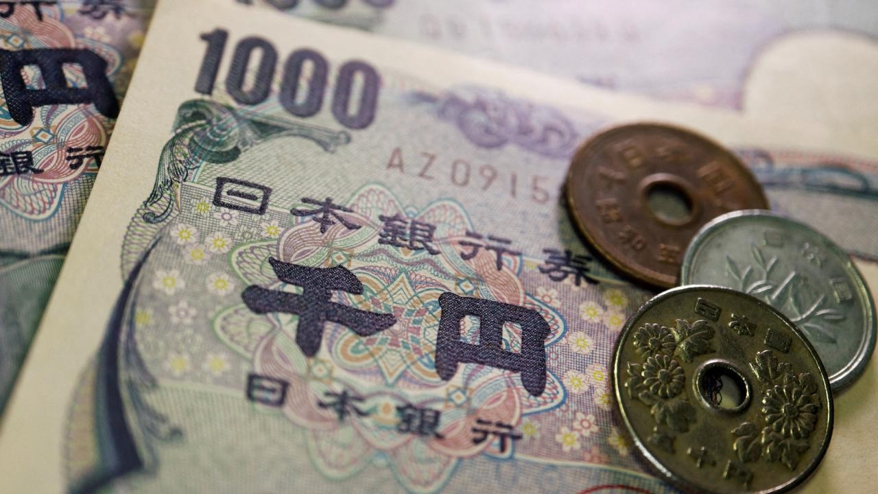 Japonya Bakanı: Yendeki Kayıp Kalıcı Değil