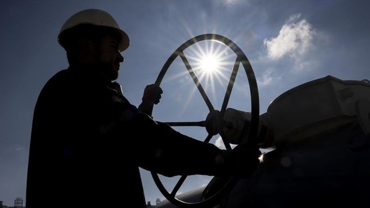 Avrupa Doğal Gaz Fiyatları Yüzde Sekiz Arttı