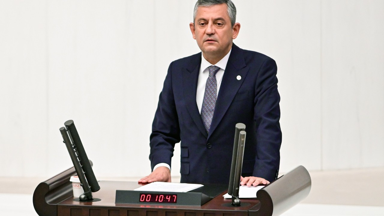 YENİ Parti’de Çerçeve Yasa Çatlağı