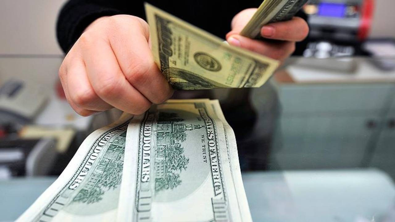 Dolar/TL Ve Euro Kurları Takipte