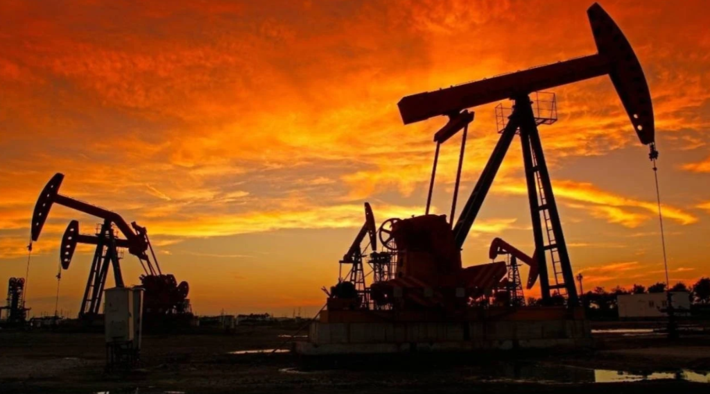 Küresel Piyasalarda Petrol Sert Geriledi