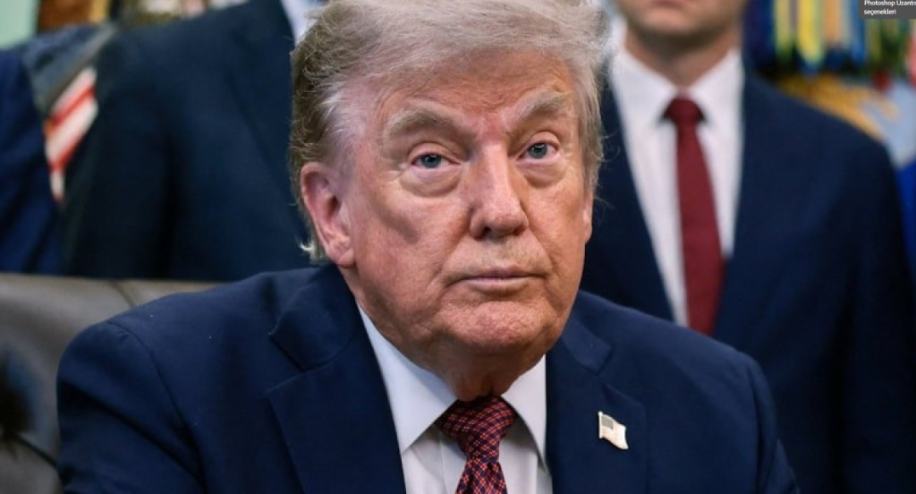 Trump İran’a Yönelik Saldırıları Durdurdu