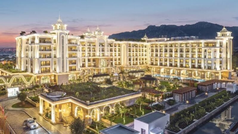 Net Holding’den Merit Turizm Alımı