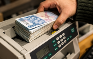 BIST 100 Endeksinde Satıcılı Seyir: Tahvil Faizleri ve Güncel Veriler