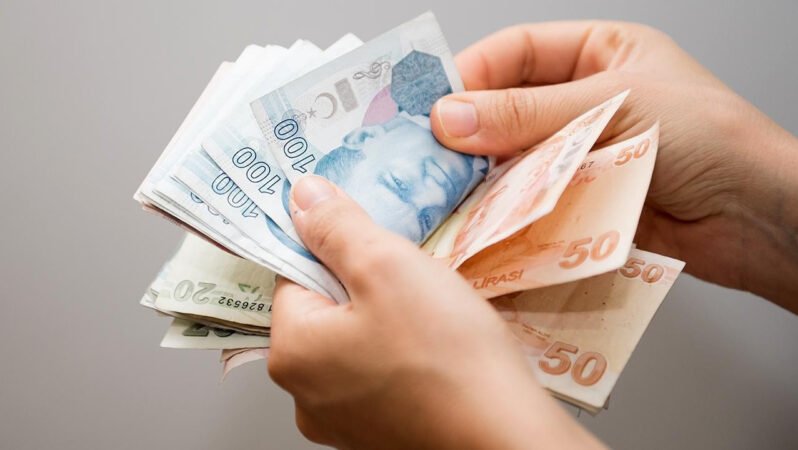 Esnafın Emekliliğinde 7 Bin 200 Gün İçin Yeni Düzenleme Talebi Yapıldı