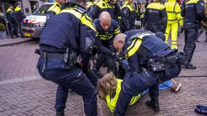 Fransa’daki Hayat Pahalılığı Protestolarında Gözaltı Sayısı 272’ye Ulaştı