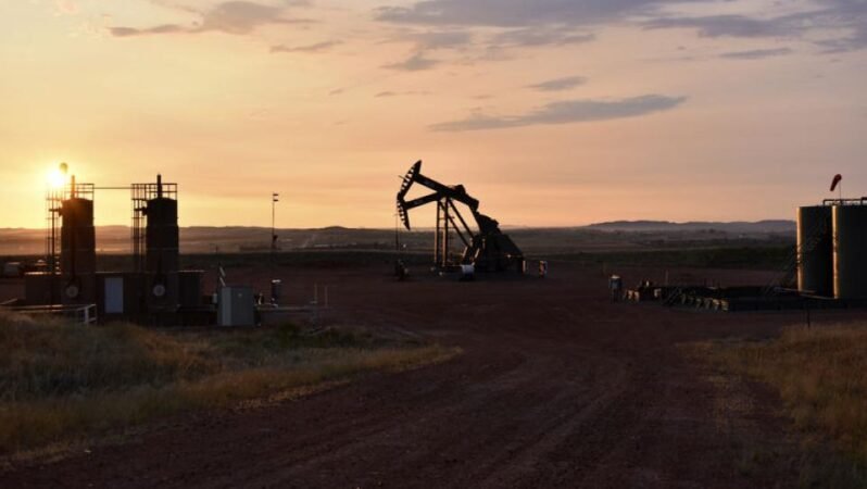 Brent Petrolde Beş Ayın Zirvesi: Akaryakıtta Fiyat Baskısı Artıyor