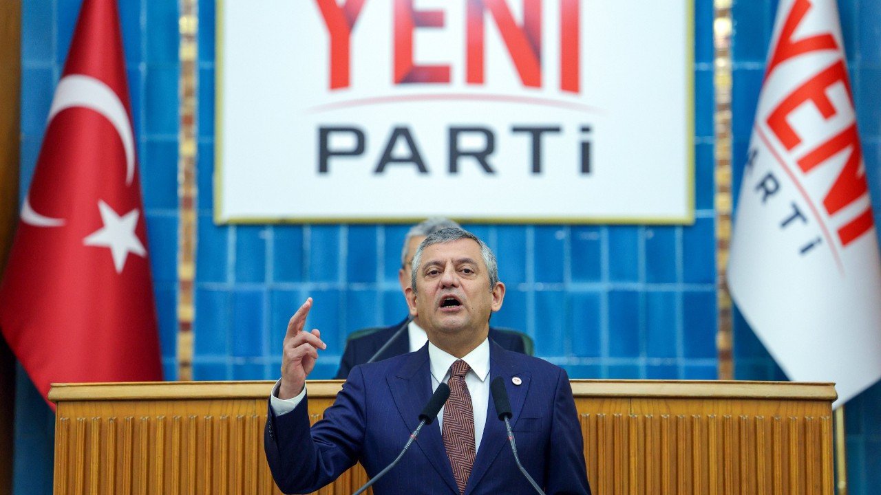 Özgür Özel’den Kritik Fon Vurgunu Uyarısı: 110 Milyar Dolarlık Yıkım!
