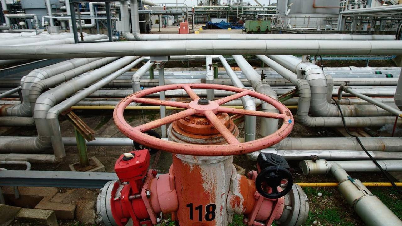 Avrupa Doğal Gaz Fiyatları 90 Euro’yu Aştı: Kış Öncesi Enerji Krizi Endişesi Tırmanıyor