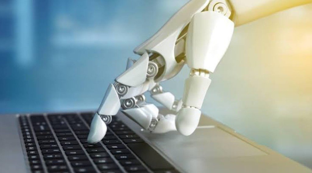Yapay Zeka İş Dünyasını Yeniden Şekillendiriyor: 2026-2030 Yıllarında En Çok Kazandıracak Ve Kaybolacak 10 Meslek